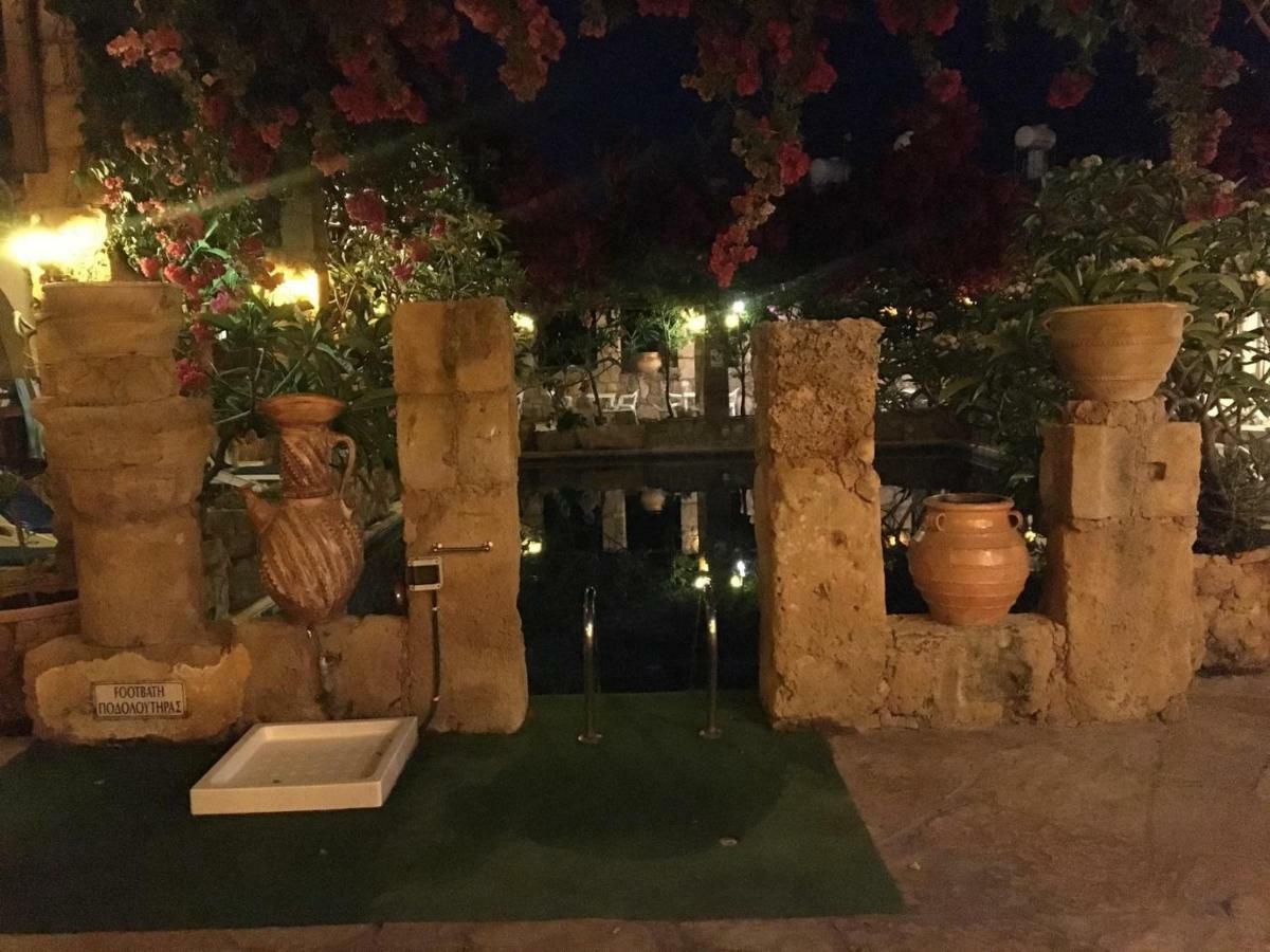 Roman Park Apartment